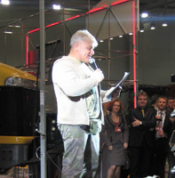 Владимир Турчинский на стенде AGCO